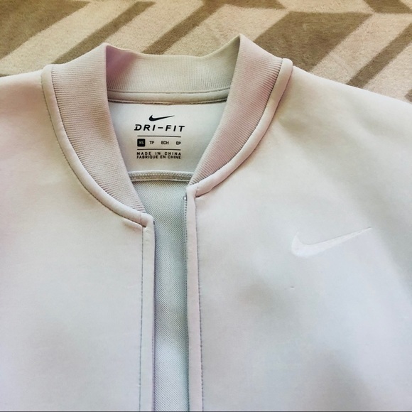 Limited Edition! Nike Dri-fit jacket - Picture 2 of 8